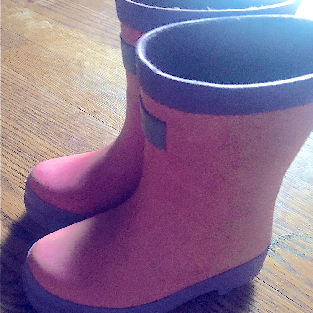Hatley Rainboots—pink/purple